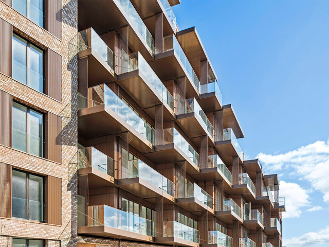 Facade med altaner på karréen Gyldenløve